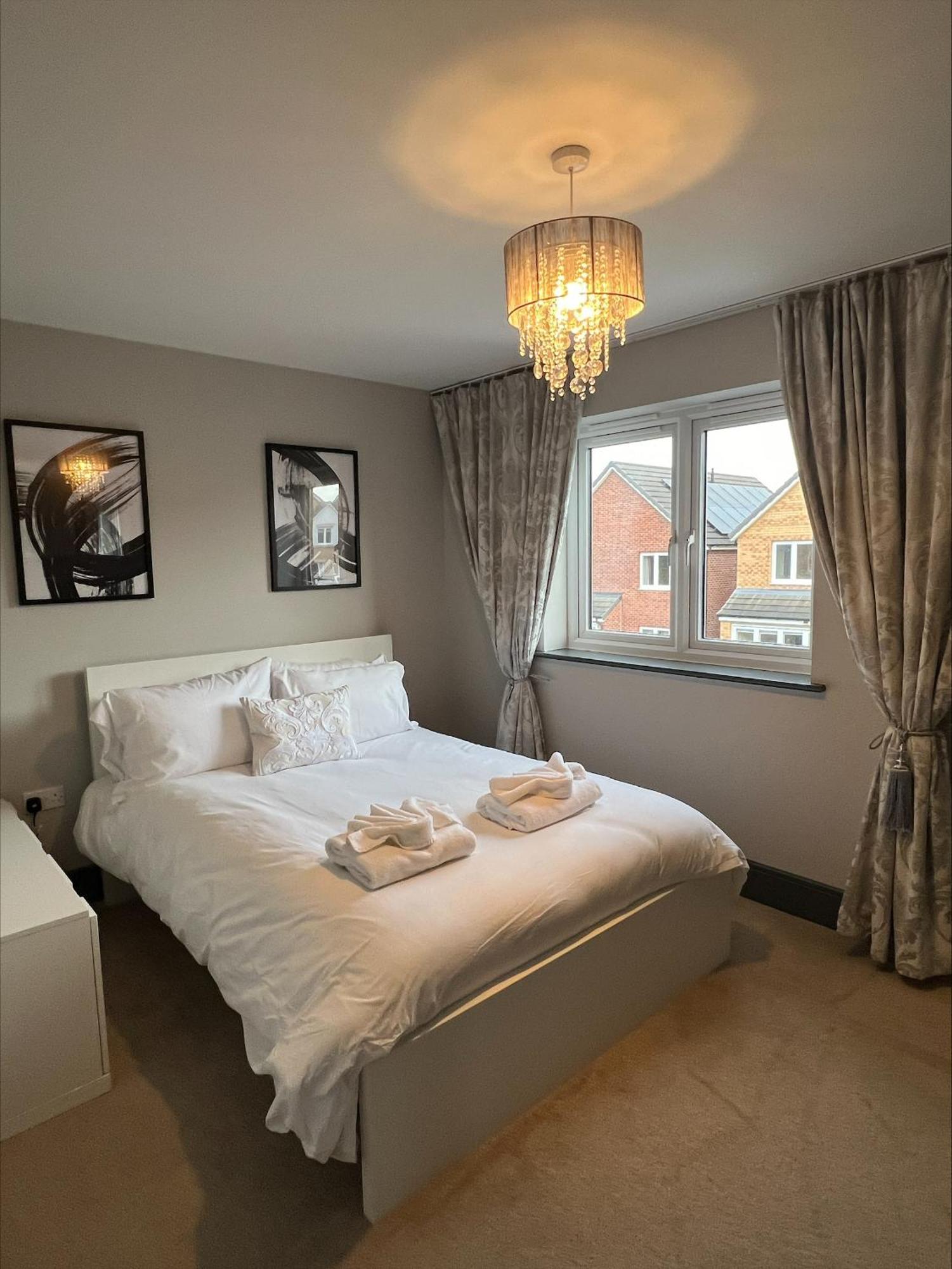 Luxury Durham Home In Dh1, Free Parking, No Fees Exterior photo