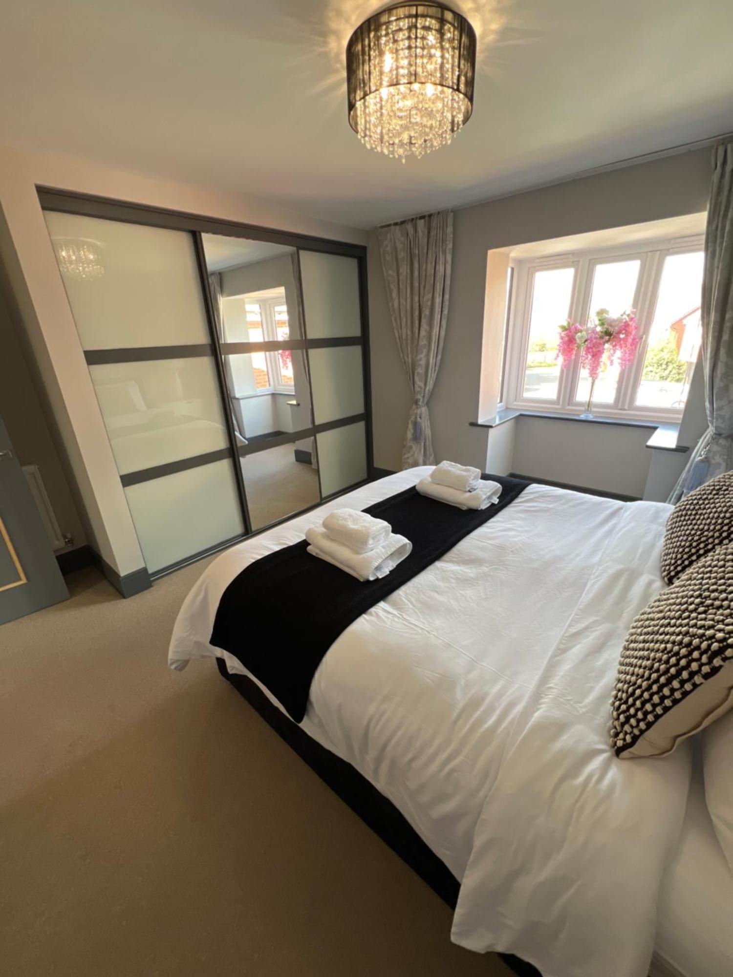Luxury Durham Home In Dh1, Free Parking, No Fees Exterior photo
